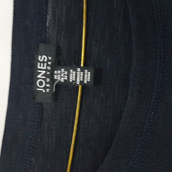 Jones New York top - Picture 3 of 4